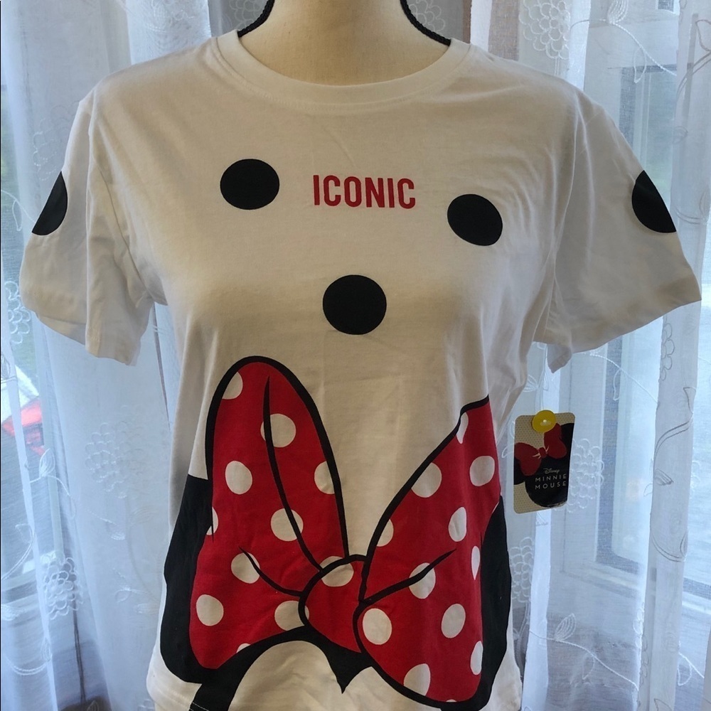 Minnie mouse iconic T-shirt SZ M  NWT